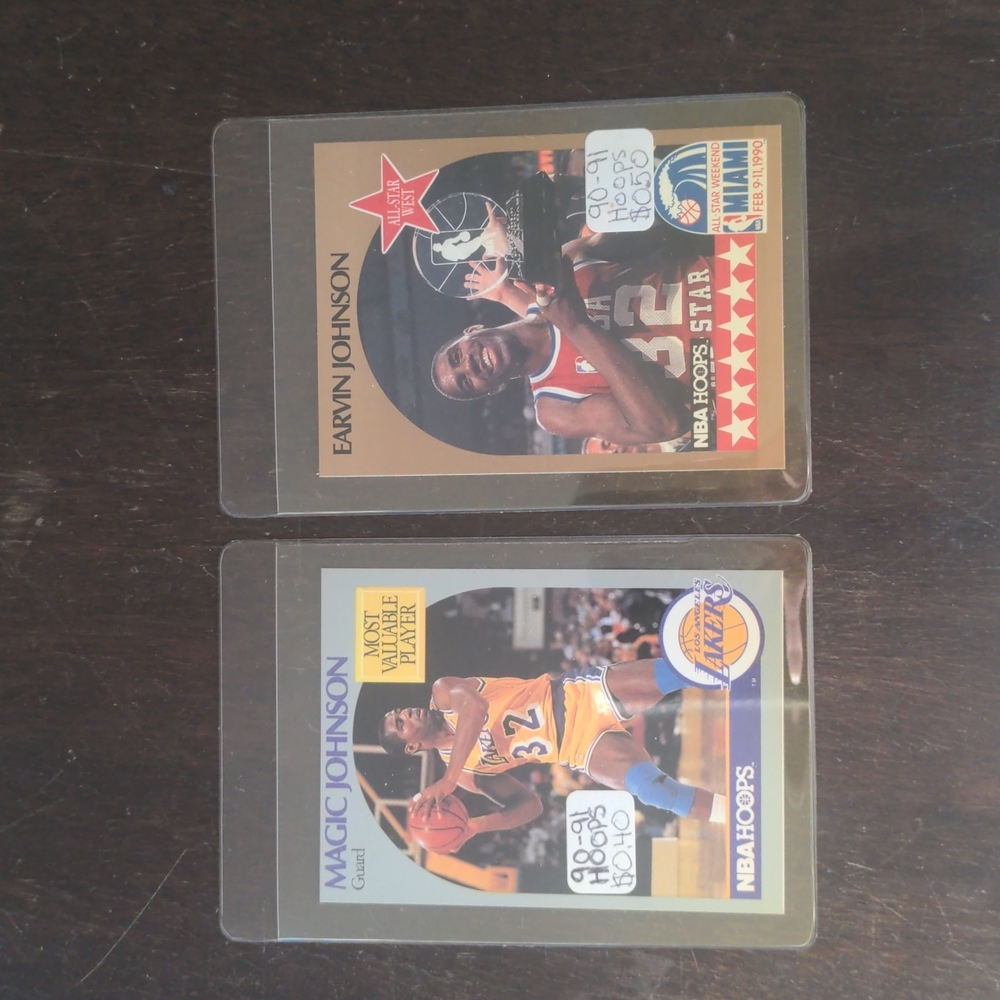 BASKETBALL CARDS - Johnson